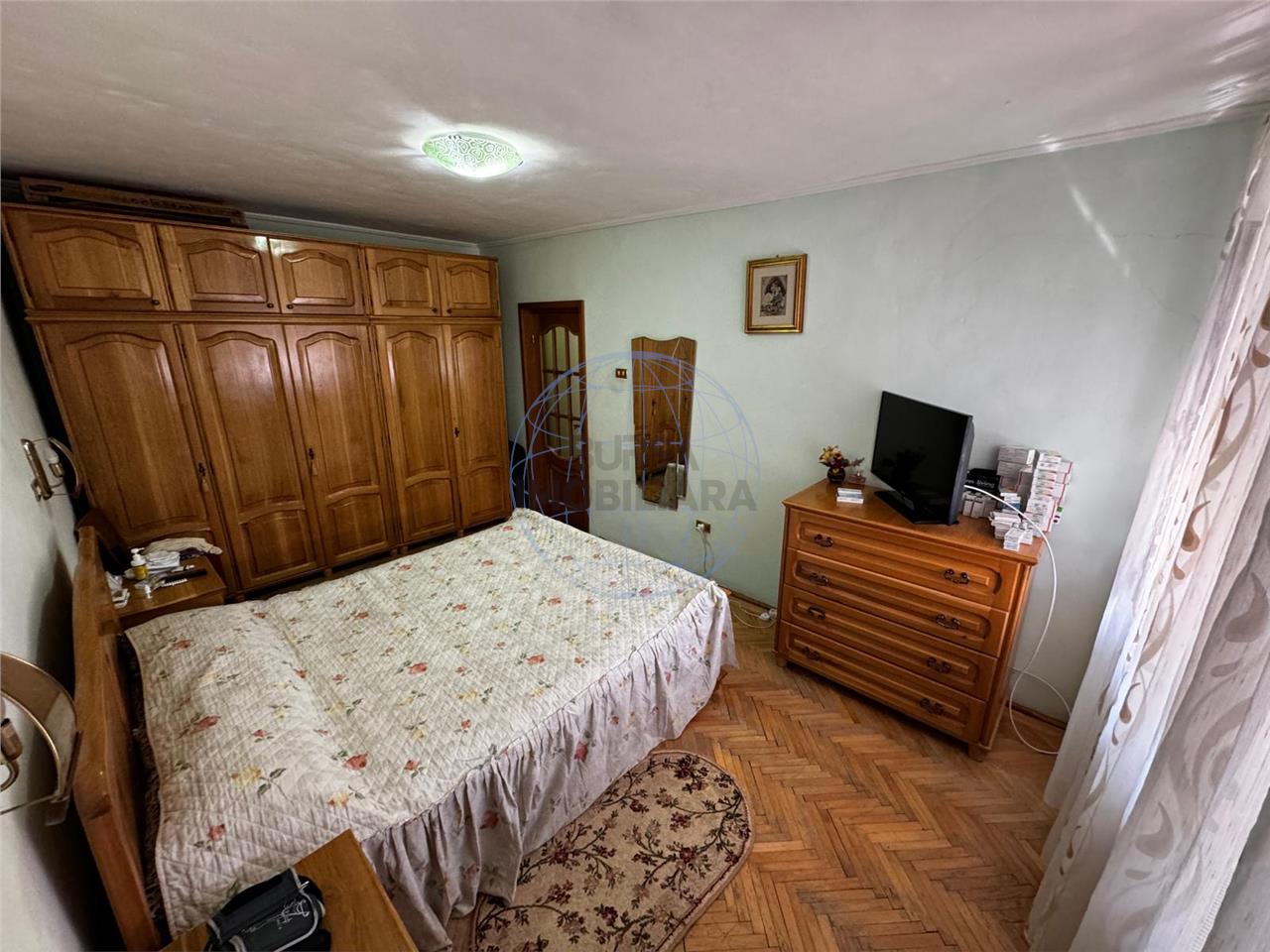 APARTAMNET 3 CAMERE, ETAJ 1, PIATA MOLDOVEI