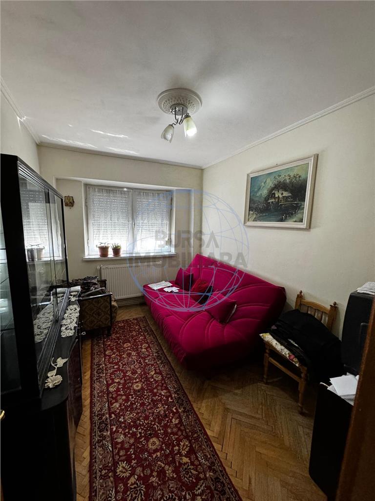 APARTAMNET 3 CAMERE, ETAJ 1, PIATA MOLDOVEI