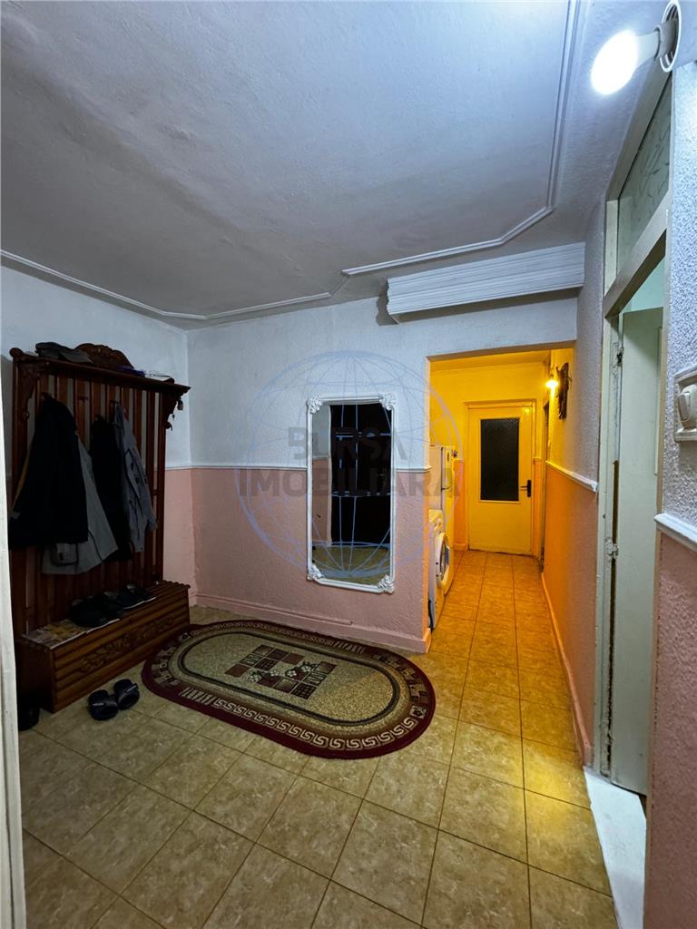 APARTAMENT 3 CAMERE, COMISIA CENTRALA, PARTER