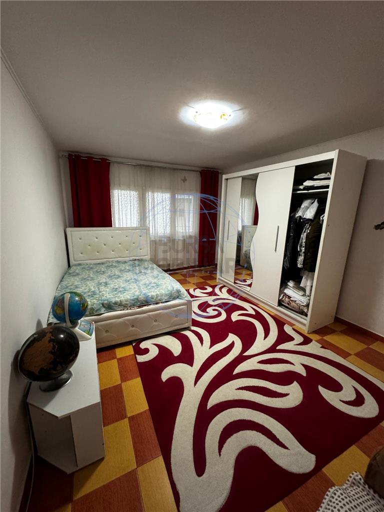 APARTAMENT 3 CAMERE, COMISIA CENTRALA, PARTER