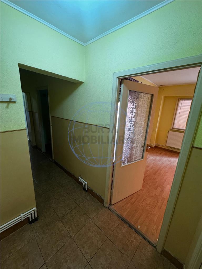 APARTAMENT 3 CAMERE, ETAJ 4/6, CENTRAL