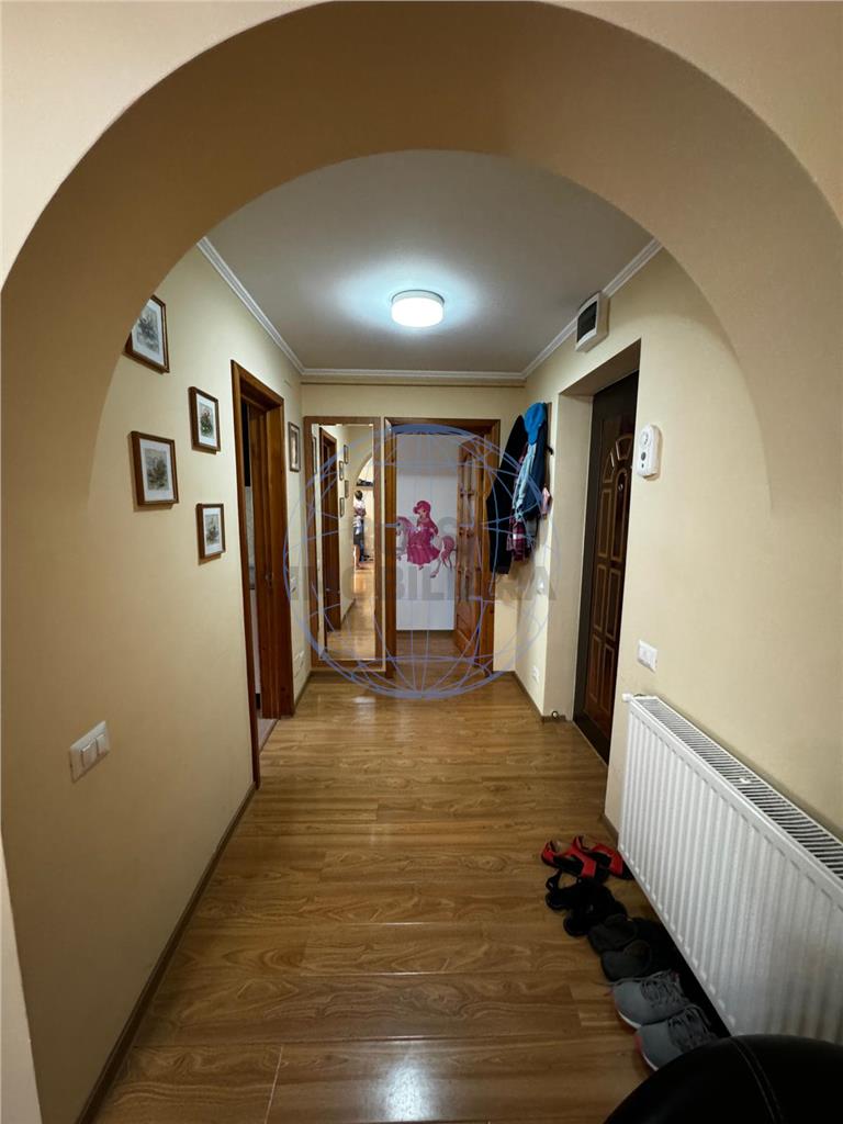 Apartament 2 camere, Piata  Moldovei