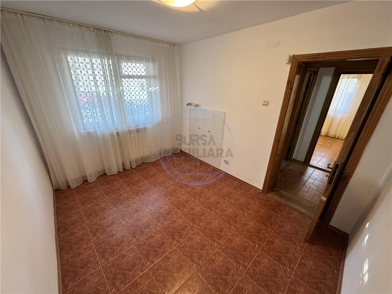 Apartament 4 camere central, Stefan cel Mare,