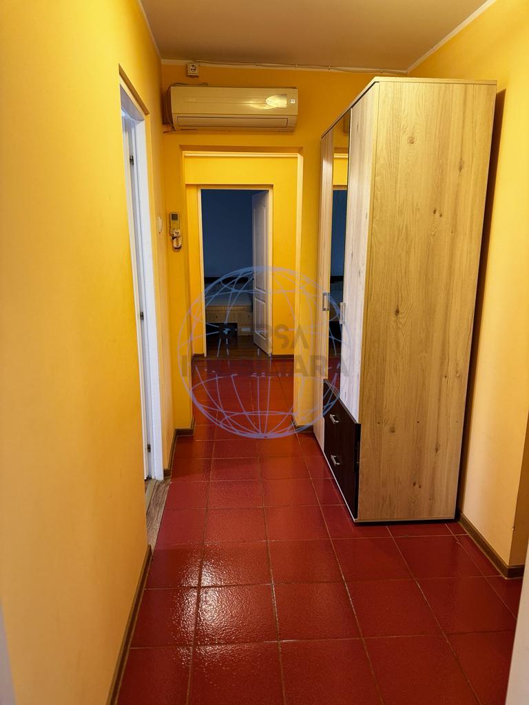 APARTAMENT 3 CAMERE ZONA CENTRALA