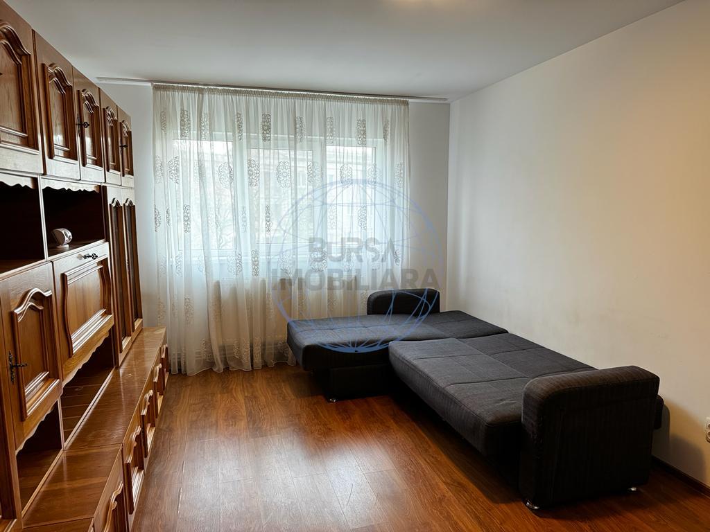 APARTAMENT 3 CAMERE ZONA CENTRALA