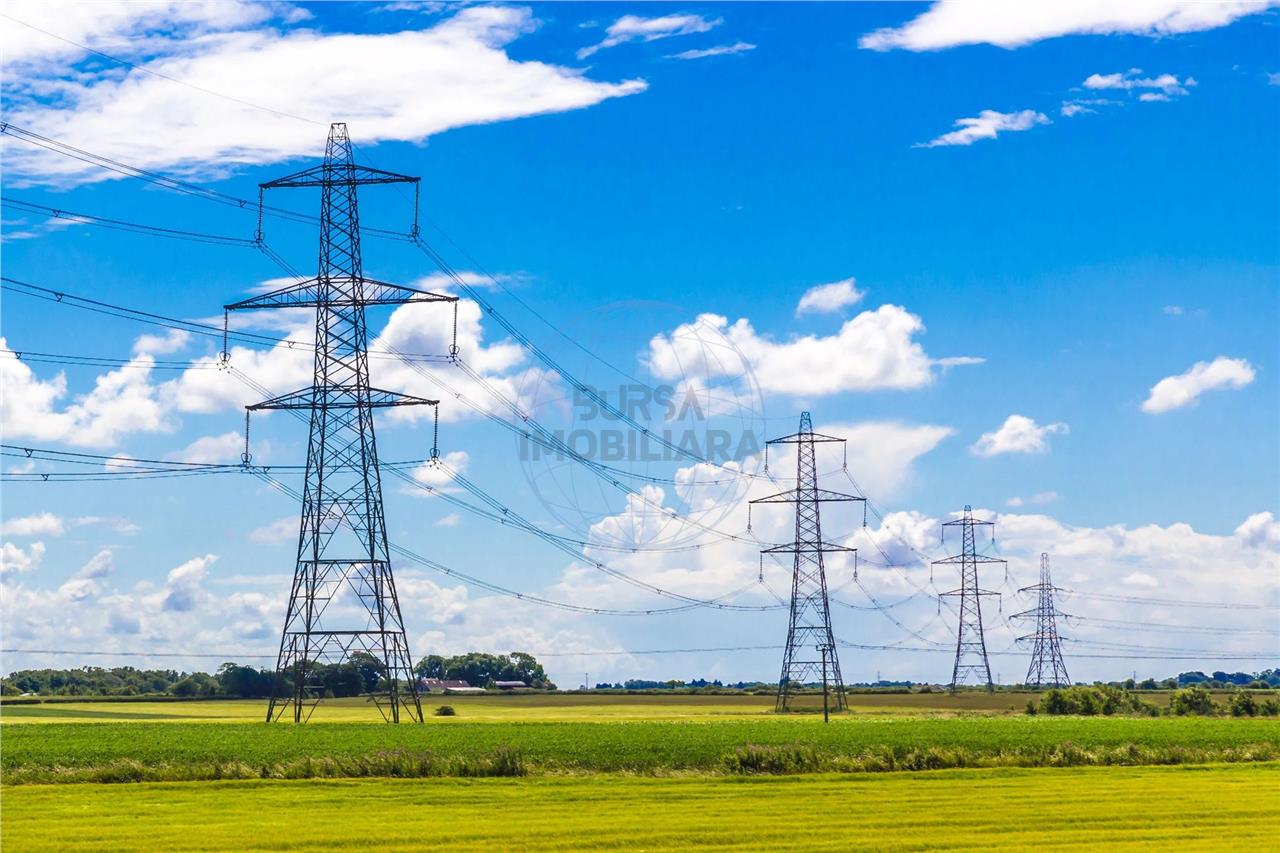 Teren extravilan in Moldova , 530 ha In curs de obtinere ATR , parc fotovoltaic