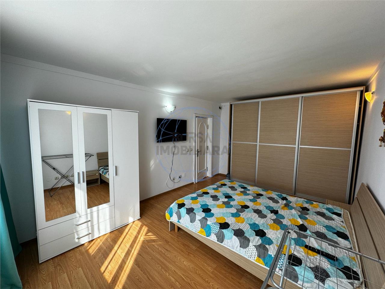 APARTAMENT 2 CAMERE, ZONA CENTRALA, ETAJ 1