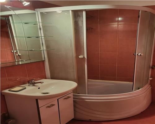 APARTAMENT 3 CAMERE, ZONA SUD