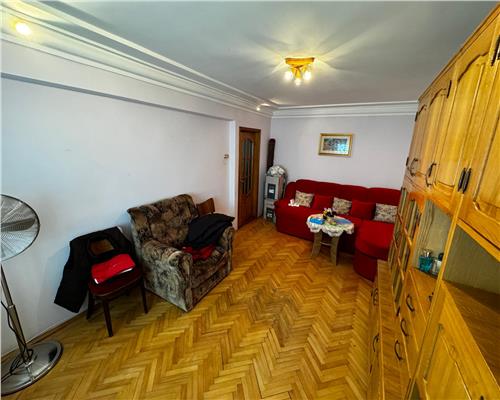 APARTAMNET 3 CAMERE, ETAJ 1, PIATA MOLDOVEI