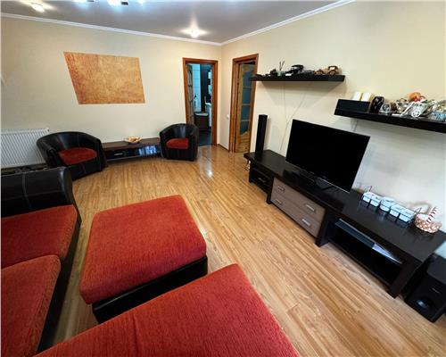 Apartament 2 camere, Piata  Moldovei