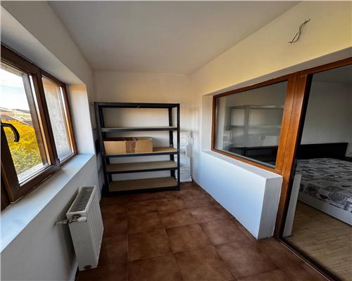 Apartament 2 camere, zona centrala.