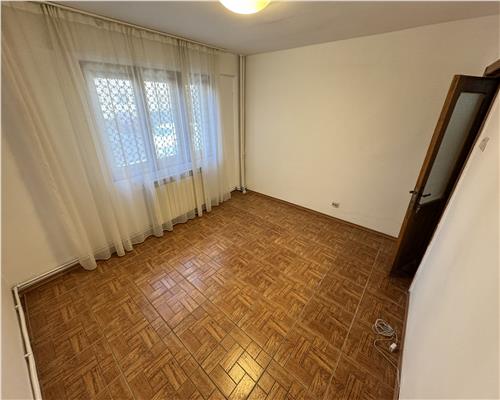 Apartament 4 camere central, Stefan cel Mare,