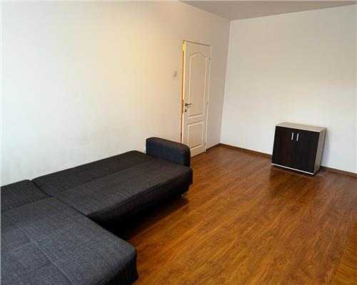 APARTAMENT 3 CAMERE ZONA CENTRALA