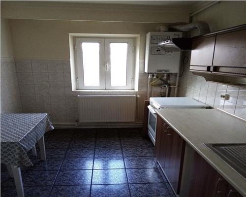 APARTAMENT 3 CAMERE, ETAJ 2/4