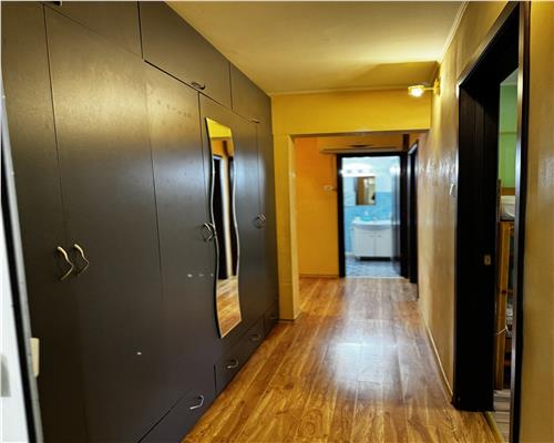 Apartament 3 camere BD. UNIRII