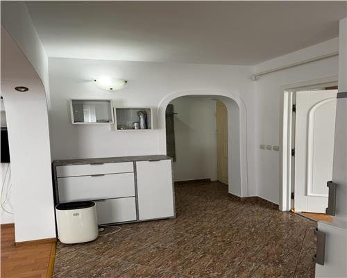 APARTAMENT 2 CAMERE, ZONA CENTRALA, ETAJ 1